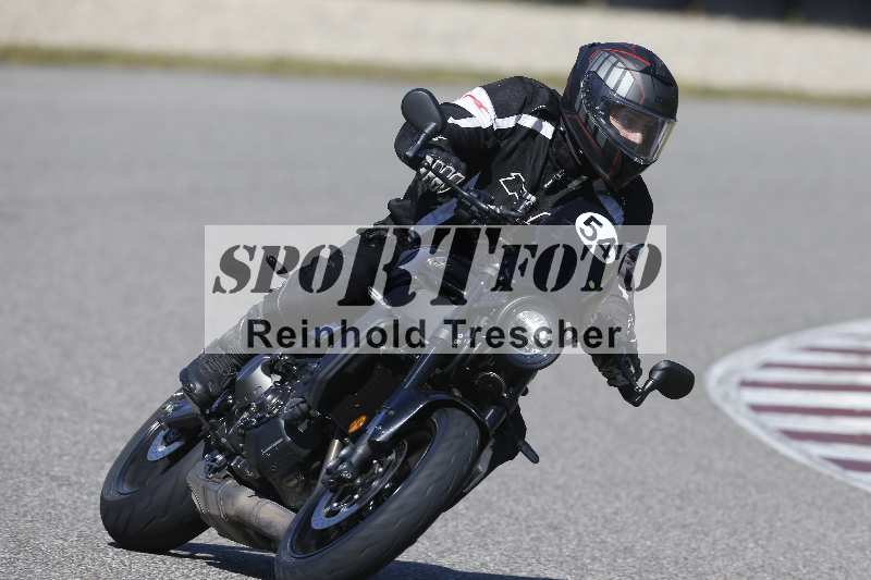 /01 02.04.2026 MAZ ADR/Gruppe gelb Gruppe gruen/54